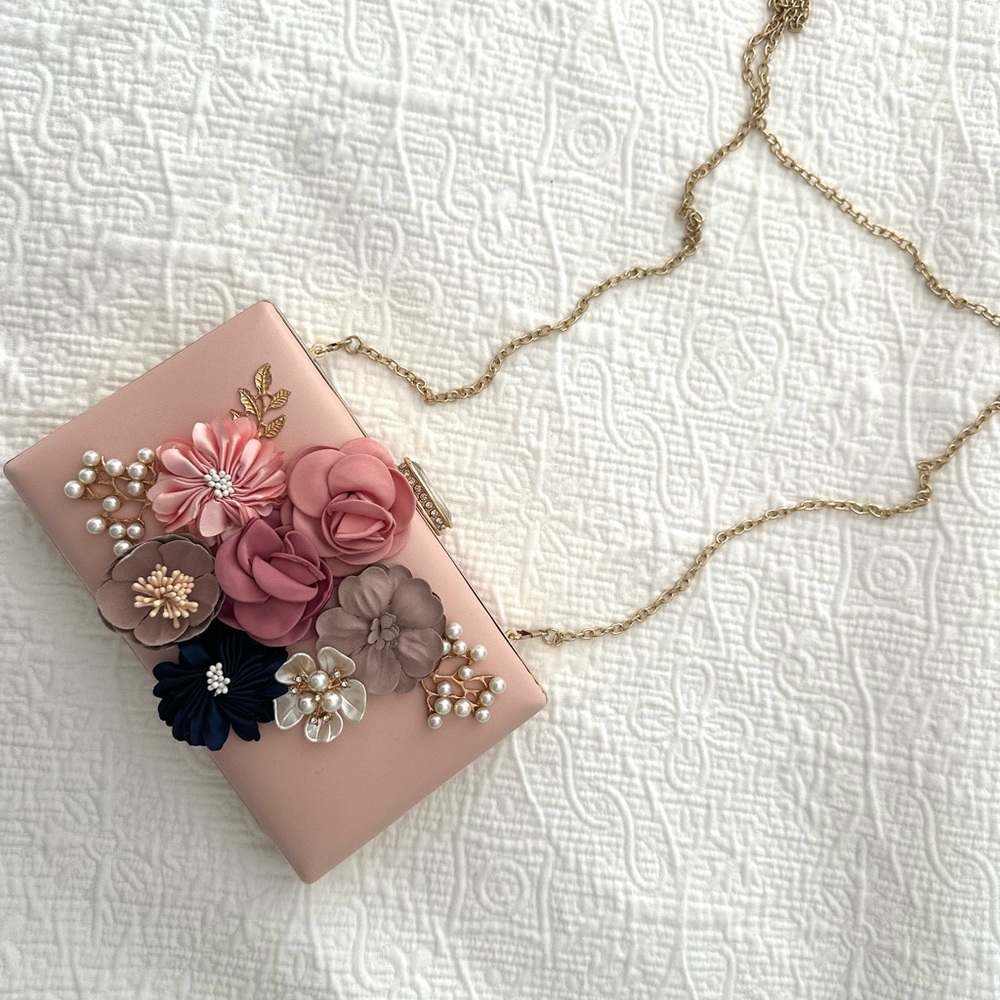 Floral Embellished Clutch with Gold Chain
